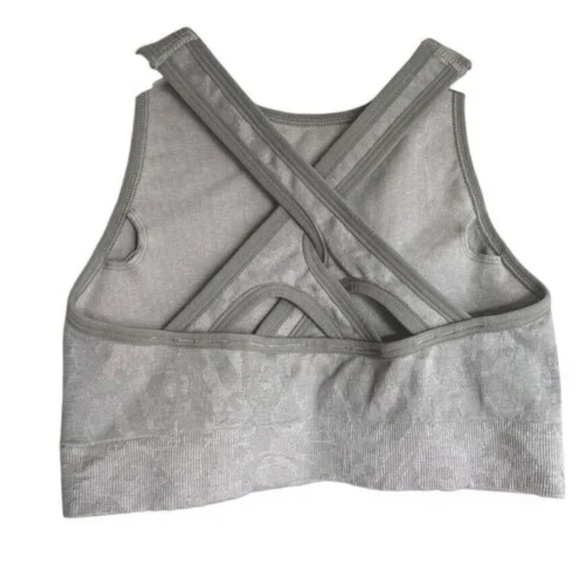 Gymshark sports bra - Picture 2 of 4